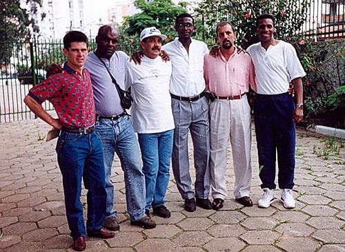 Veteranos do Juventus, em 2000: Gatãozinho, Deodoro, Assis, Nelsinho, Wilsinho e Bizzi.

