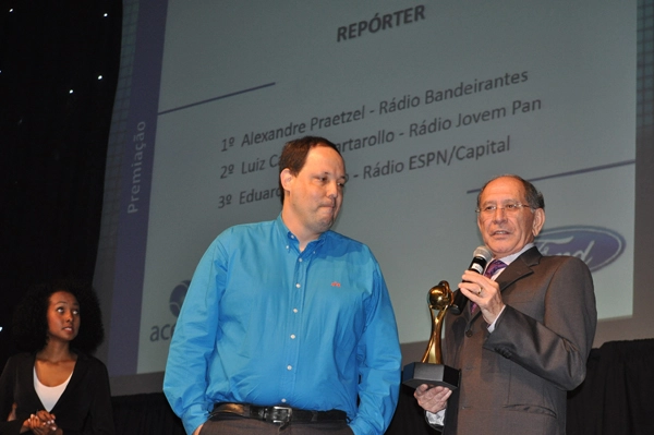 Alexandre Praetzel e José Silvério no Prêmio Ford Aceesp na noite de 6 de dezembro de 2013, no Esporte Clube Sírio, em São Paulo. Foto: Marcos Júnior/Portal TT
