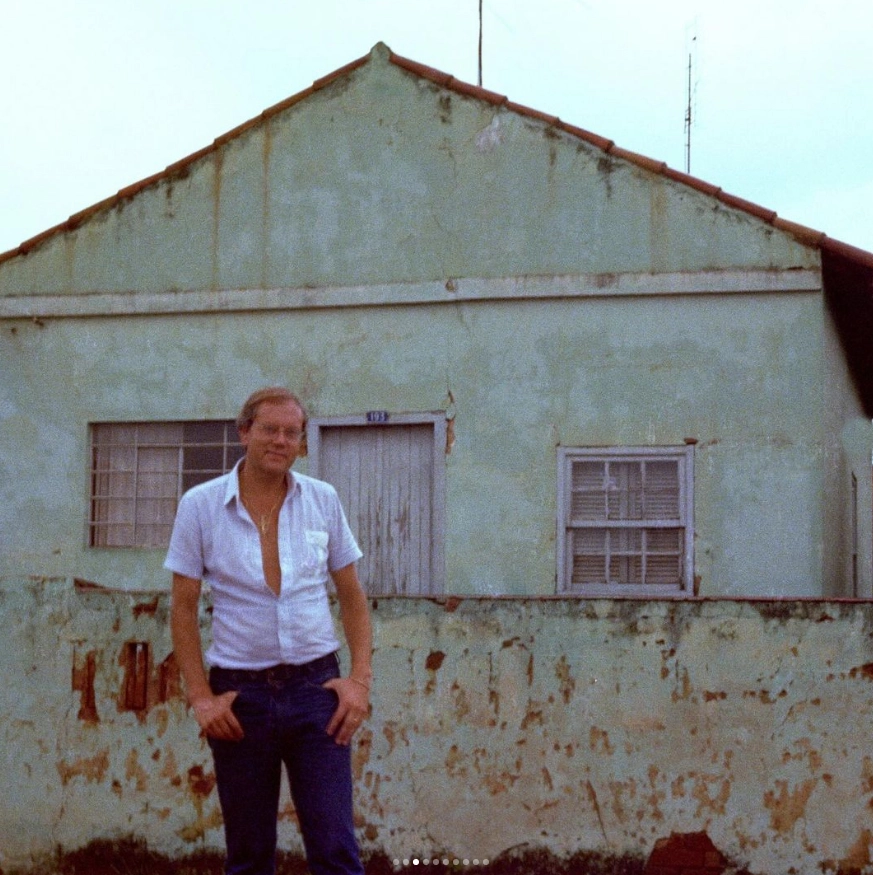 Em frente à casa em que nasceu, no município paulista de Tambaú. A imagem é de 1982. Foto: arquivo da família Beting