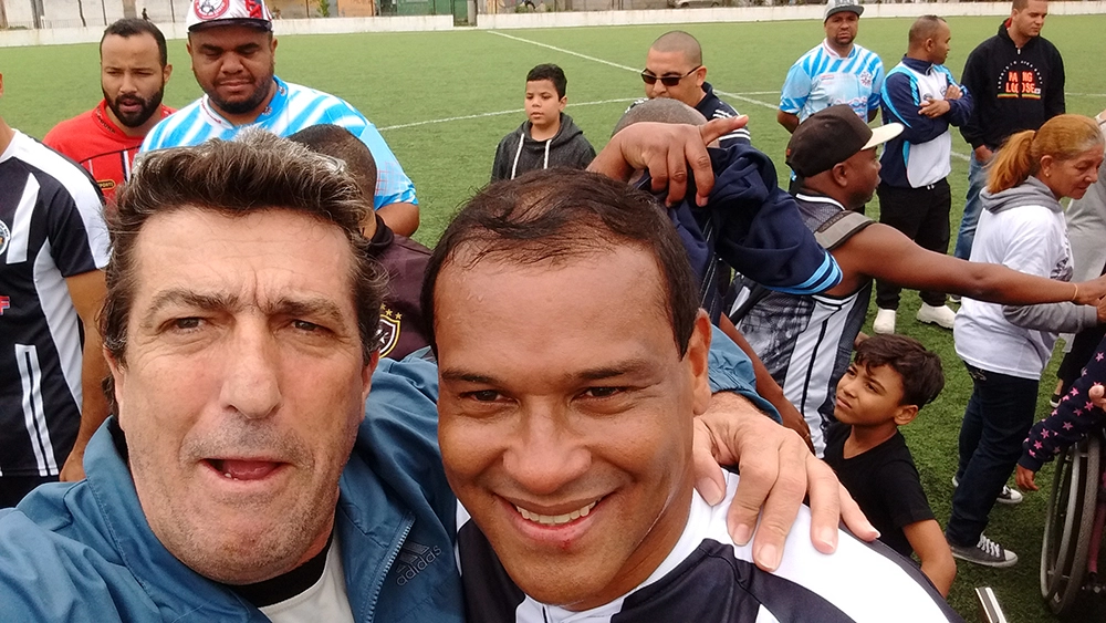 Jogo Festa Céu Jambeiro, no dia 24 de setembro de 2016. Carlos Alberto Spina (ex-Matsubara) e Muller (ex-São Paulo, Corinthians, Santos, Palmeiras e Seleção Brasileira). Foto enviada por Carlos Alberto Spina