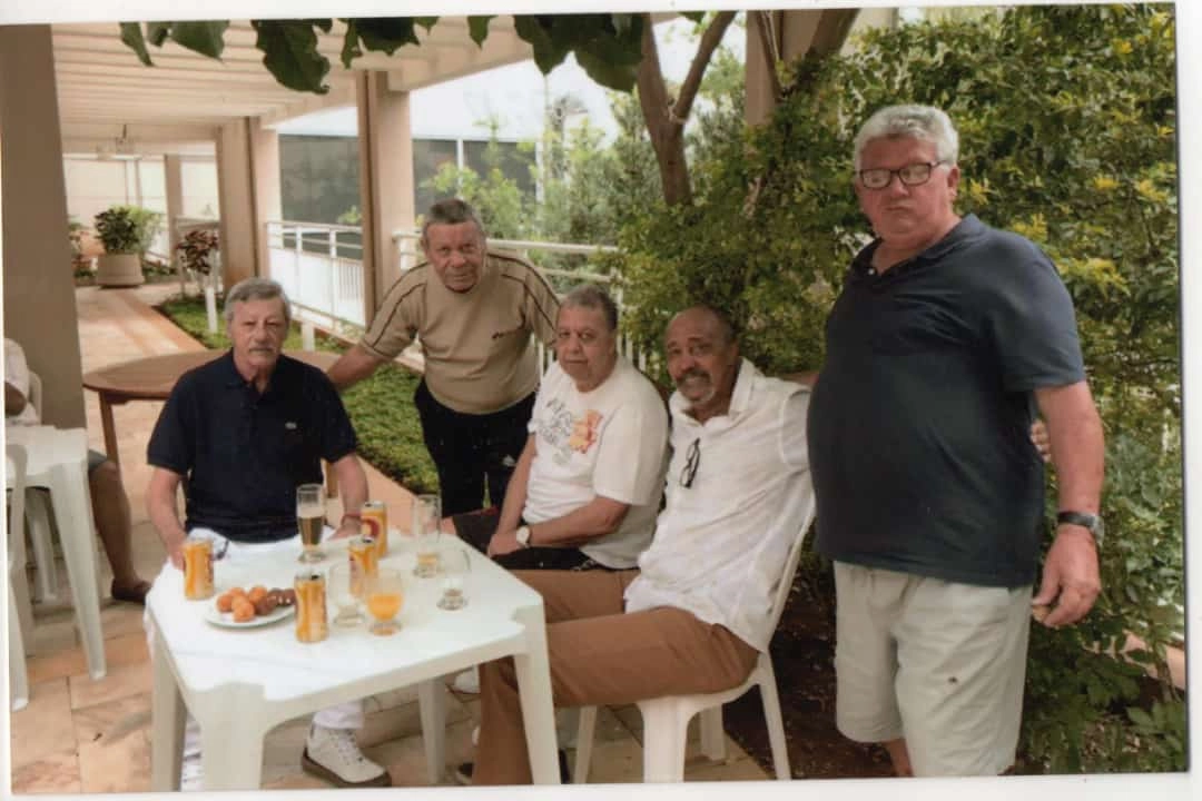 Encontro de veteranos do Corinthians, em maio de 2018, Luiz Carlos Galter, Nelson Jacaré (em pé), Tião, Maciel e Luiz Américo