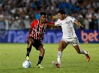 Em partida atrasada da 21&ordf; rodada, S&atilde;o Paulo encara o Santos no MorumBIS; os times