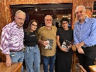 Uma noite para celebrar o que &eacute; essencial. Por Odir Cunha