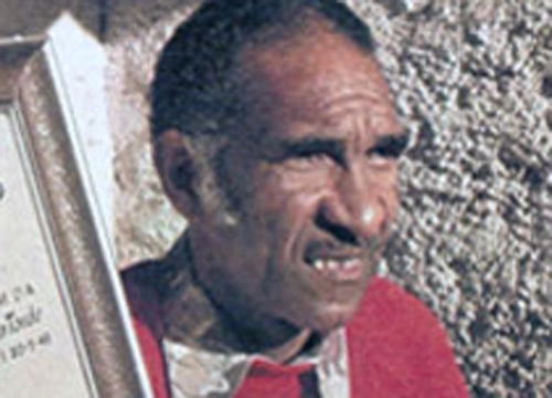 Tesourinha  - Ex-ponta-direita do Internacional e da Seleção