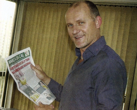 Nova imagem de Taffarel enquanto concedia entrevista para o jornal 