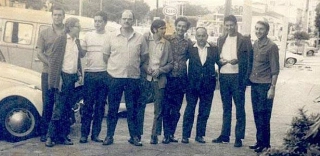 Equipe da Rádio Bandeirantes nos anos 60. Quem consegue identificá-los?