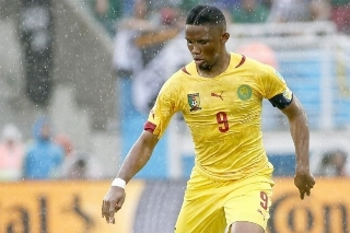 Não houve justificativa oficial para a ausência de Eto'o no treinamento, mas a imprensa camaronesa especulou que pudesse ter sido uma recaída na lesão no joelho