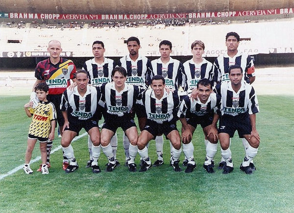 Da esquerda para a direita, em pé: Taffarel, Edgar, Luís Eduardo, Roberto, Juninho Rodrigues e Márcio Santos. Agachados: Nilo, Doriva, Euller, Marquinhos e Leandro Tavares. Foto enviada por Gilvannewton