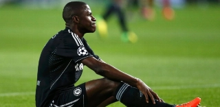 Chelsea oficializa ida de Ramires para o futebol chinês