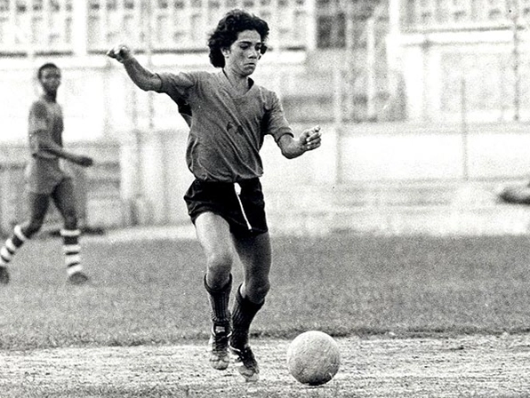 Zé Sérgio, em junho de 1970, aos 13 anos de idade, foi levado por seu primo Roberto Rivellino ao Parque São Jorge, onde chegou a participar de um treino com os profissionais do Timão. Após o treinamento, os dirigentes corintianos convidaram o habilidoso menino para seguir no clube. 