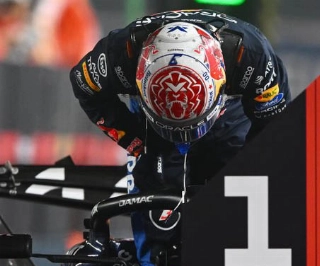 F1: Verstappen vence a Sprint em Singapura, prova marcada por batida de Russell