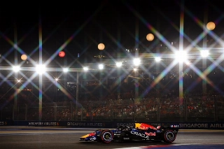 F1: Verstappen conclui final de semana perfeito com vit&oacute;ria no GP de Singapura