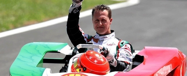 Schumacher sai do coma e deixa hospital. Recuperação ainda é mistério