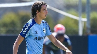 Geromel deixou atividade antes do final. Foto: Lucas Uebel/Grêmio/Via UOL