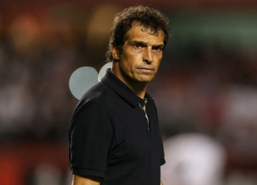 Milton Cruz - Ex-atacante, atualmente treinador