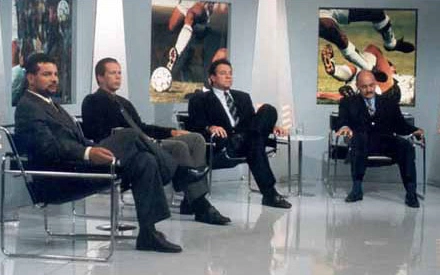 Da esquerda para a direita, no SuperTécnico da Rede Bandeirantes de Televisão: Celso Roth, Émerson Leão, Abel Braga e Carbone.
