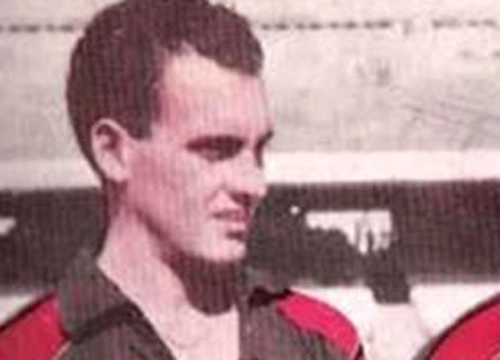 Modesto Bria     - Ex-médio do Flamengo e treinador