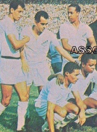 Só craques, acima Carlos Alberto Torres, Zito e Geraldino abaixo Copeu e Lima. Foto: ASSOFHIS