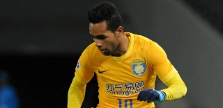 Acerto de Alex Teixeira foi cancelado por decisão de clube chinês