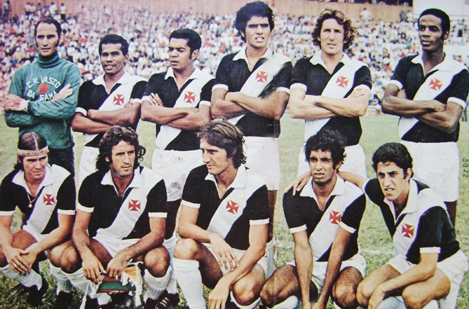 Em p&eacute;: Andrada, Fid&eacute;lis, Eberval, Ga&uacute;cho, Mois&eacute;s e Ren&ecirc;. Agachados: Marco Antonio, Bugl&ecirc;, Ferretti, Luis Carlos e Gilson Nunes. Foto enviada por Walter Roberto Peres e publicada na Revista Placar