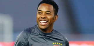 Empresários de Robinho negociam sua ida para Inglaterra, diz jornal