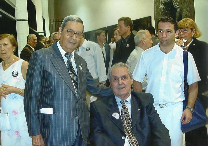 Carlos Argenti Pereira ao lado do saudoso Gylmar dos Santos Neves. Foto enviada por Carlos Argenti Pereira