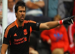 O que Doni tem a ver com a ida de Alisson ao Liverpool