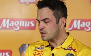 Em "pegadinha" preparada pela Magnus, atletas foram surpreendidos com cartas assinadas por seus pais; v&iacute;deo est&aacute; dispon&iacute;vel nas redes sociais da empresa