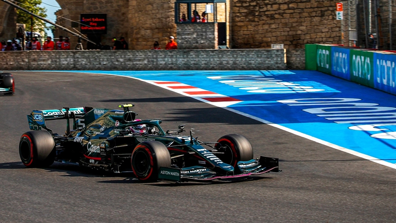 Durante a classificação para o GP do Azerbaijão, em Baku. Vettel largou em 11º e terminou em segundo lugar, com a Aston Martin. Foto: Aston Martin