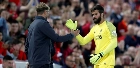 Zerado no gol do Liverpool, Alisson diz que rúgbi agiliza adaptação