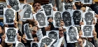 Torcida do Napoli faz homenagem original a zagueiro vítima de racismo