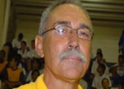 Manoel   - Ex-zagueiro-central do Botafogo-RP