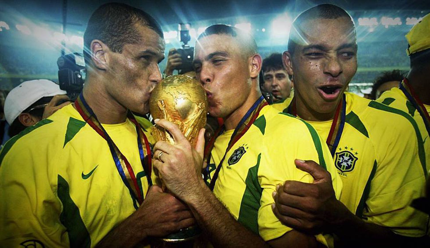 A História da Camisa Canarinho: Como o amarelo-ouro passou a