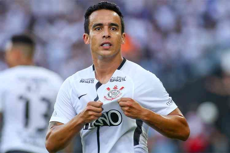 Jadson aponta ex-volante do Atlético como jogador que mais o irritou ...