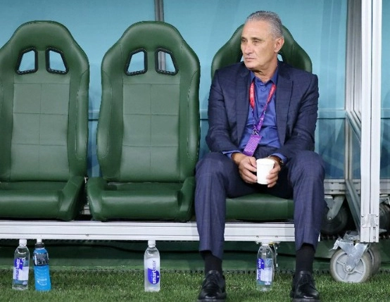 Tite tenta evitar abalo na seleção após onda de lesões