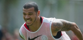 Dois meses após punição por doping, Inter anuncia volta de Nilton
