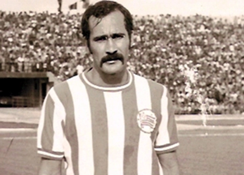 Pedro Omar  - Ex-meia do Fluminense, do Flamengo e América-MG