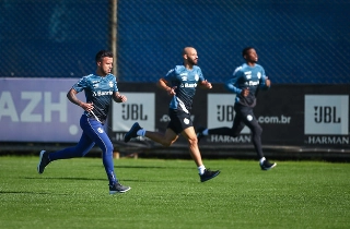 Jogadores seguem com foco na parte física. Fotos: Lucas Uebel / Grêmio FBPA
