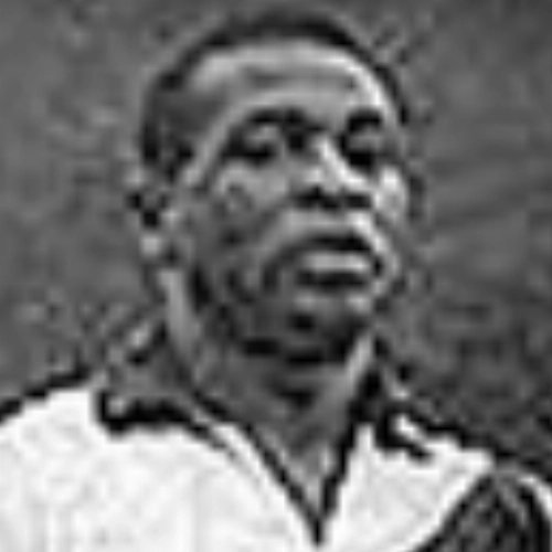 Pereira   - Ex-lateral do Vasco e Portuguesa