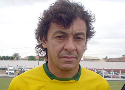 Pereira   - Ex-zagueiro do Guarani e Bahia
