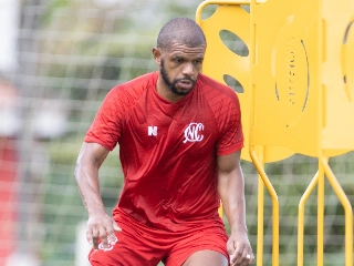 Elenco alvirrubro retomou treinamentos. Foto: Caio Falcão / Comunicação CNC