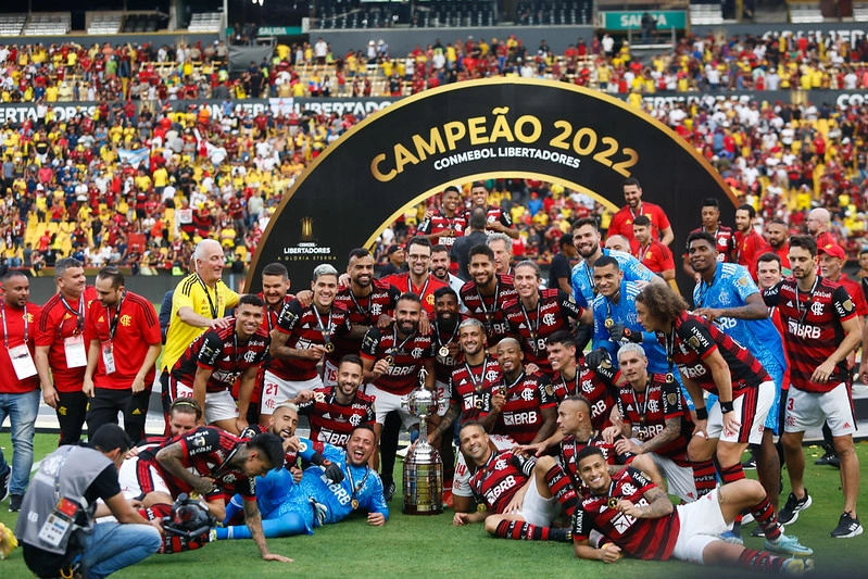 Multicanais Flamengo: Acompanhando o Mengão no Mundo Virtual do Futebol