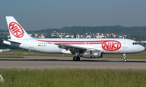 O avião da Niki, empresa administrada por Lauda e a Lufthart. Foto: Divulgação