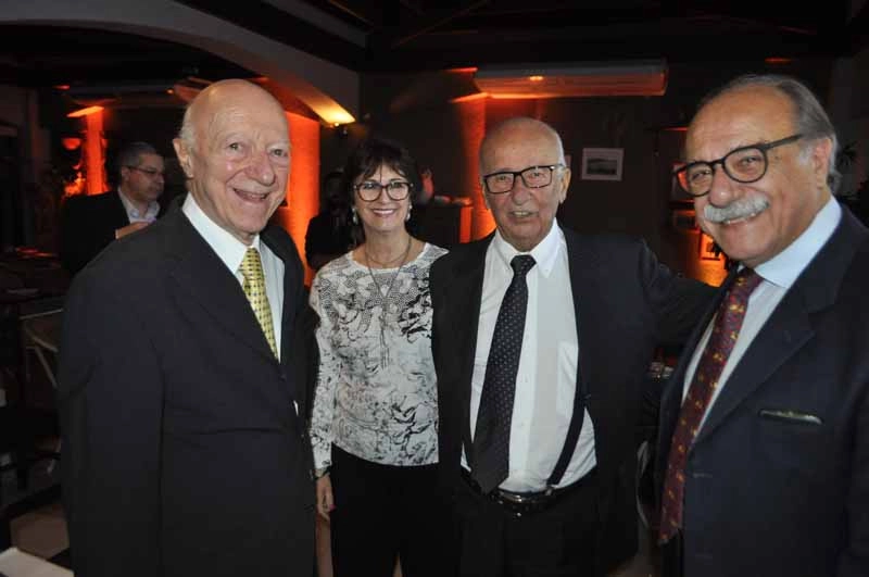 Claudio, o casal Maria Luiza e Bird Clemente e Emilio Camanzi na 3ª edição do L´Auto Preferita, em 28 de novembro de 2017, no restaurante Don Pepe Di Napoli, na Vila Olímpia, em São Paulo. Foto: Marcos Júnior Micheletti/Portal TT