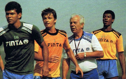 No Cruzeiro. Da esquerda para a direita, em 1991: Charles, Adilson Batista, Ênio Andrade e Paulão. A foto é da Revista Placar.