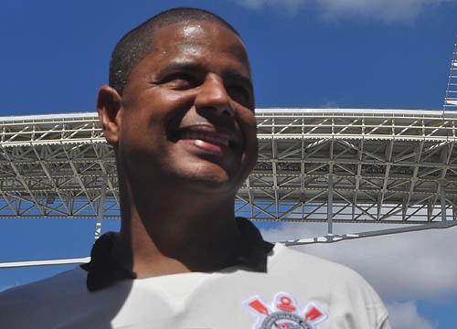 Ex-meia do Corinthians e do Flamengo