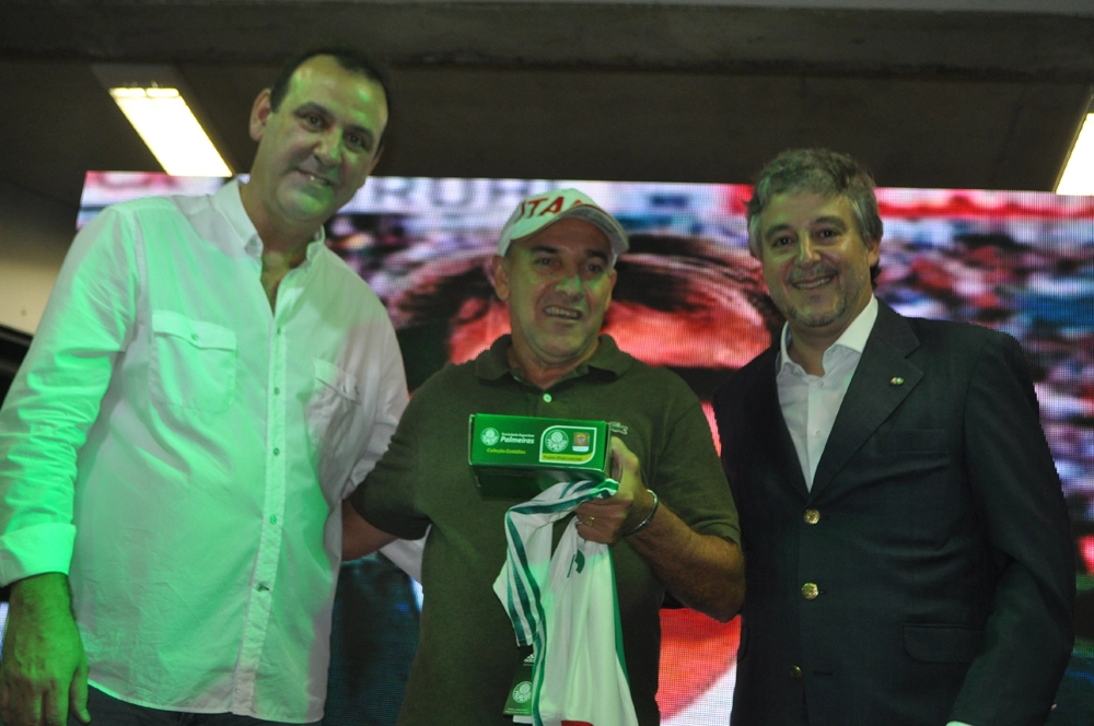 Em 26 de setembro de 2015, na festa de veteranos do Palmeiras, no restaurante do clube. Roberto Silva, Odair e Paulo Nobre. Foto: Marcos Júnior/Portal TT