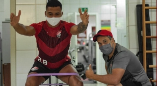 Carlos se contundiu no mês passado. Foto: Letícia Martins/ECV