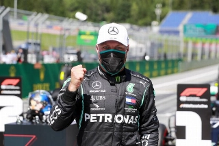 Finlandês chegou ao oitavo triunfo na categoria. Foto: Mercedes-AMG F1