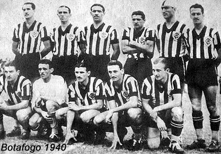 Confira a equipe do Botafogo, em 1940, antes de assumir a Estrela Solitária e virar o Botafogo de Futebol e Regatas. Em pé: Carvalho Leite, Zezé Moreira, Grahan Bell, Zezé Procópio, Nariz e Sarci. Agachados: Tadique, Aymoré Moreira, Pascoal, Nélson e Patesko.